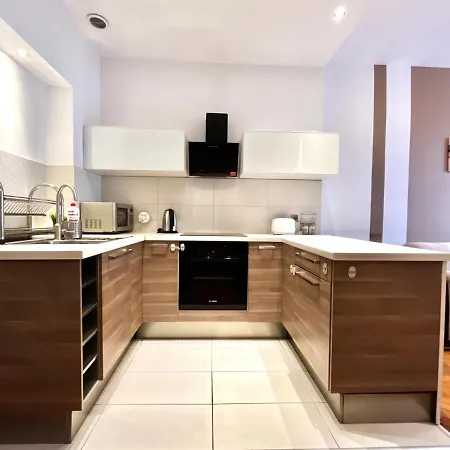 Charming Spacious Apartment